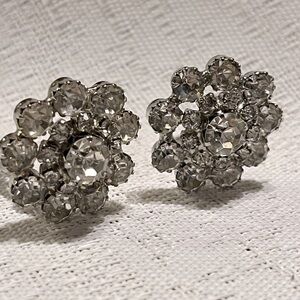Madeleine vintage clip earrings